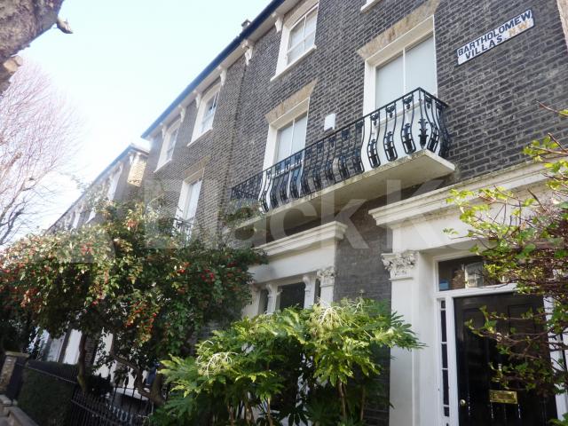 			UNDER OFFER!, 1 Bedroom, 1 bath, 1 reception Flat			 Bartholomew Villas, KENTISH TOWN